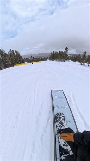 Snowboarding Tips for Beginners: Conquer Boxes This Season