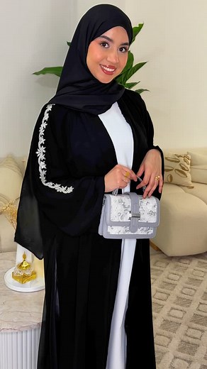 ‎HABIBA KHELIFI /حبيبة خليفي📌‎ | ‎لوووك اخييير 😍😭🖤 عبايات من عند @the_unique_lady_collection‎ | Instagram