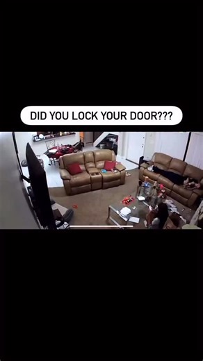 This why we started breeding the biggest Rottweilers these days no one’s safe. Not only did I perfect huge Rottweilers I made everybody agree they gotta be big enough to stop a large man or it’s useless. | GiantRotts Kennels