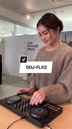 Exploring DJ Mixing Techniques with DDJ-FLX2