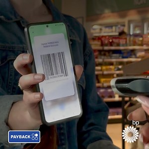 🚗🍎🥖🧀 Schnell noch Lebensmittel an deiner bp Station mit BILLA NOW einkaufen und den nächsten Einkauf mit PAYBACK zurückgewinnen! Wie es funktioniert? ➡ Lass deine PAYBACK Karte oder App an der Kassa an unseren bp Stationen scannen und du nimmst automatisch am Gewinnspiel teil. Viel Glück! 💙 Du bist noch kein PAYBACK Kunde? Hier kannst du dich anmelden: https://go.bp.com/N24UJ Deine nächste bp Station mit BILLA NOW findest du unter https://www.bp.com/de_at/austria/home/produkte-und-services/