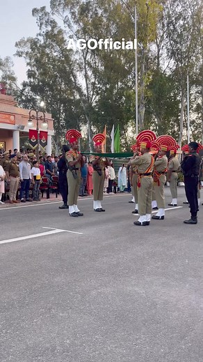 Best Moment Of BSF Parade 👏 #viralreelsシ #viralreelsfacebook #trendingreelsvideo #bsf #Wow #parade #Suchetgarh #BorderSecurityForce #BorderSecurity | Abhinav Gupta