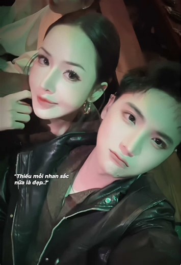 Ở đảo mới về khai vía hai cái visual xinh đẹp này lấy hên coaiii hẹ hẹ @Triệu Di Tú @Cim Mì 👆🏻