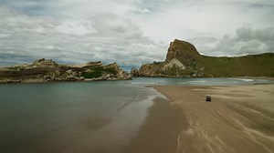 What gets you out of bed in the morning? How about a job with purpose? 👮‍♂️ With New Zealand Police, you can make a real difference to your community. Make your Move now and apply at www.newcops.govt.nz | NZ Police Recruitment