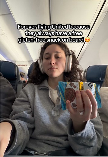@Undercover Snacks was the best thing to happen to @United Airlines 😍 I haven’t done a TON of international flights with them so i can’t speak to the safety of their meals on longer flights. But i remember as a kid never getting to eat any of the complimentary plane snacks and am so happy that i now always get an option when i fly 🥹