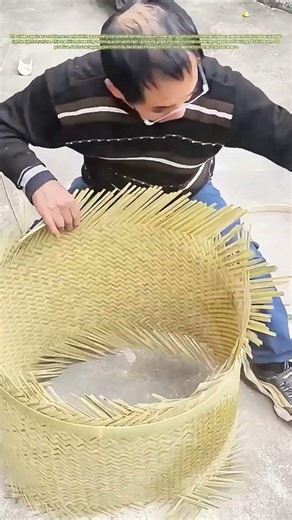 Woven Geometry: How Split Bamboo Transforms into Load-Bearing Containers Through Finger Mathematics