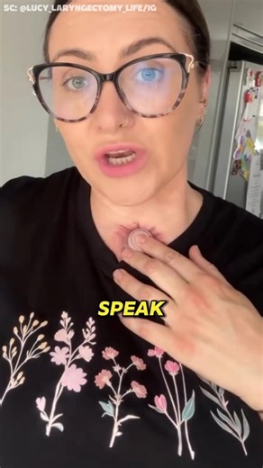 This button must be pressed to speak 😱 #shorts #voise #Throat