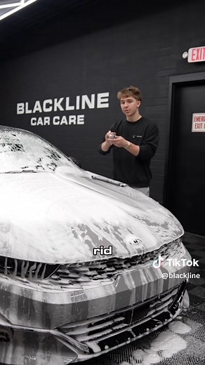 Revolutionize Car Cleaning with the Blackline Clay Towel