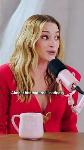 Brianne Howey and Antonia Gentry chat through Georgia's house arrest. 📺 Ginny & Georgia