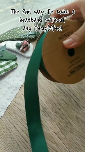 The 2nd way to make a headband without any templates!This one's a bit difficult,and I need more practice 😜 It's really pretty 😍#springdiy #craft #handmade #templates #hairaccessories #diy #sewing #headband #snapclip