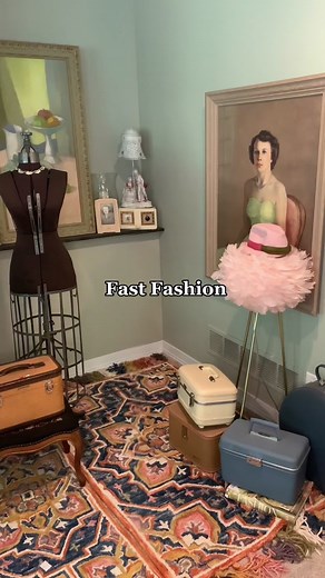 The pendulum swing away from WWII rations and towards... Paper Dresses 👗 #vintage #fashionhistory #1960sfashion #1960s #1960sstyle