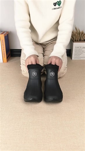 Thickly-lined fashionable rain boots