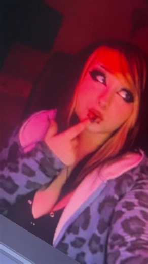 all the girls want me 😜 #fyp #pretty #scene #hyperpop #myspace