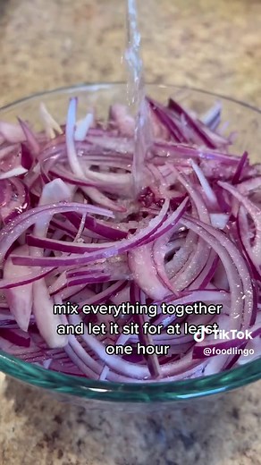 Quick and Easy Mexican Pickled Onion Recipe