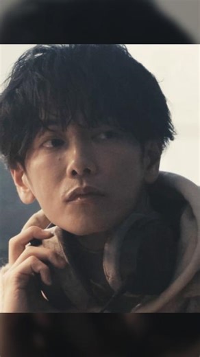 ◆TENBLANK 🎤藤谷直季：佐藤健 孤高の天才ミュージシャン。TENBLANKのベース、ボーカルを担当。 🥁西条朱音：宮﨑優 藤谷から突然TENBLANKにスカウトされるドラマー。大学生。 🎸高岡尚：町田啓太 努力家のカリスマギタリスト。 🎹坂本一至：志尊淳 超音楽マニアの孤独なキーボーディスト。 #グラスハート #GlassHeart #佐藤健 #TakeruSatoh #宮﨑優 #YuMiyazaki #町田啓太 #KeitaMachida #志尊淳 #JunShison #ドラマ #drama #japanesedrama #ネトフリ #ネットフリックス #netflix | Netflix