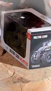 120K views · 1.6K reactions | Merry Christmas from Valtra! - What's this? Santa is in trouble! The local roads are blocked. And Rudolph is recovering from an injury! Who will come to the rescue? See the full video on our special Christmas web page. #Valtra #QSeries #ValtraUnlimited #Tractor #roadmaintenance #santa #santaclaus #christmas | Valtra | Facebook