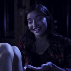 She come for body message- #agent #publicagent #streetgirls #reels #viral | Canal Arte da Guerra