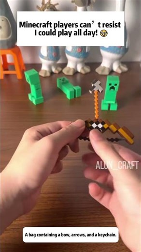 Minecraft Novelty Bow & Arrow Keychain #minecraft #christmasgifts #christmas#fyp