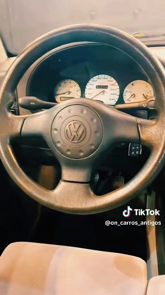 Volkswagen Parati GLS 2.0 MI 1998: Clássicos Brasileiros