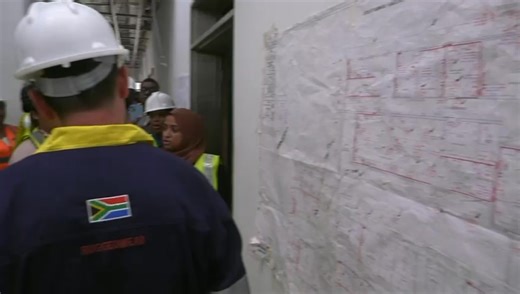 ASSESSING THE STATE OF ESSENTIAL HOSPITAL UPGRADES KZN Health MEC Nomagugu Simelane and KZN Public Works and Infrastructure MEC Martin Meyer today joined forces for a crucial oversight visit to several health infrastructure projects at the King Dinuzulu Hospital Complex in eThekwini. During the visit, the MECs expressed concern over delays affecting some key health projects including one that has taken an astonishing 12 years to complete. Among the projects inspected were a newly built helipad, 