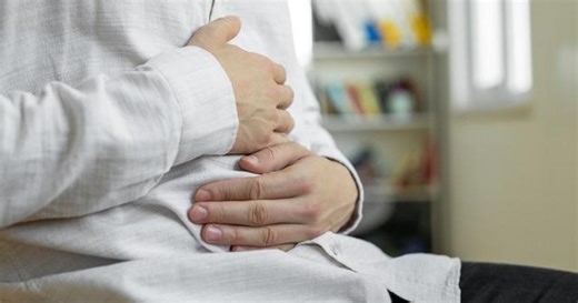 What to eat and avoid when dealing with ulcerative colitis