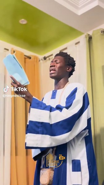 Vidéos de Sëñ Cissé (@segnecisse) avec son original - Sëñ Cissé