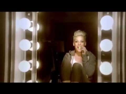 Holly Marie Combs scene in P!nk's "True Love" Music Video