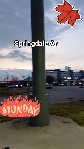 Early Morning in Springdale Arkansas off Exit 72 Sunset Follow Me ! #Arkansas #springdalearkansas #Fayetteville #fblifestylechallenge #workflow #1100index | 1100 INDEX