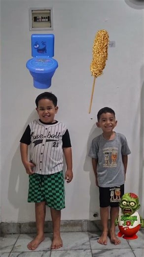 PILIH PANCAKE ALIEN TOILET ATAU JENGKOL