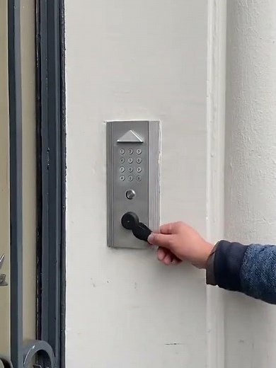 NORALSY digicode et centrale Vigik.