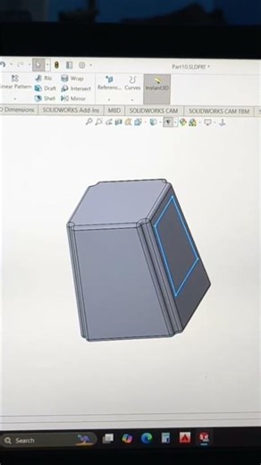 how to make a plastic stool in solidworks #shorts