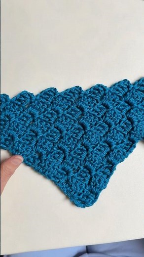 Chal triangular a crochet muy facil. Tutorial paso a paso para principiantes. ❤️