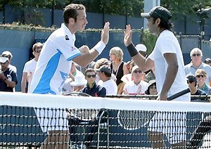 Paes-Stepanek steamroll into US Open semis