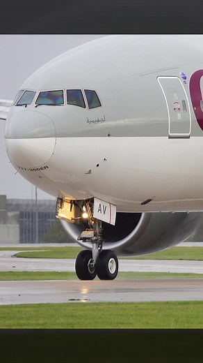 Qatar 777 Takeoff! ✈ | Airliners Live