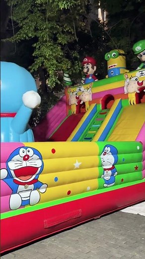 PLAYGROUND SUPER MARIO is the best thing ever