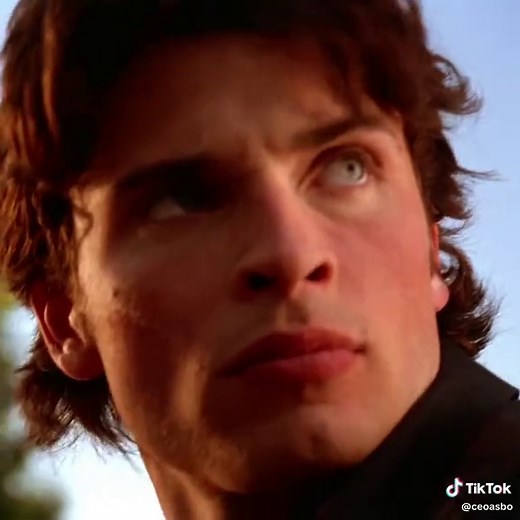 Kryptonians and Their Unique Powers in Smallville