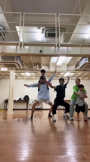 Earth Defense Force - Emetsoundを使っている辻元舞 (@mai_tsujimoto)の動画