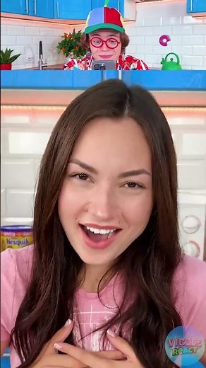 You Won’t Believe This Snickers Size! 😆🍫