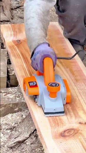 How to Use an Electric Hand Planer to Level and Smooth Raw Lumber