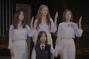 Watch: Ladies' Code Remembers EunB And Rise With "I'm Fine Thank You" Sign Language Live | Soompi
