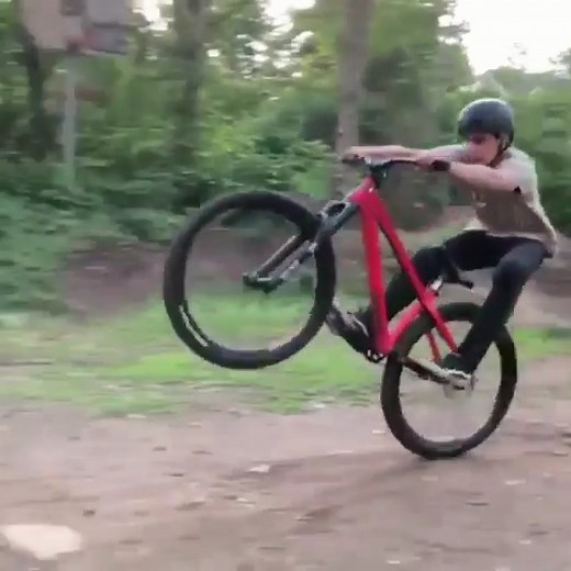 @anthonymessere with a sick #ManualMonday Line!🤩🔥👏🏽 🎥: @destinychretien @anthonymessere #wheelie #wheelies #hardtail #dirtjump #pumptrack #bmx #bmxracing #dirtjumps #dirtjumper #mountainbiking #mtblife #mx #motocross #slopestyle #enduromtb #redbull #bici #velo #vtt #downhillmountainbiking #bikelife | BikeStable