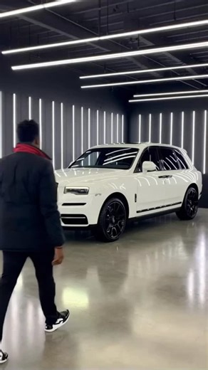 Supercar Unboxing on Instagram: "Brand new rolls Royce cullinañ 🔥👀 #rollsroyce #rollsroycecullinan"