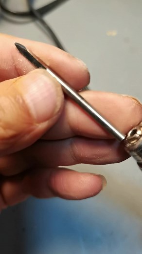 Dremel HandiCraft: Unique Wood Carving Art Techniques