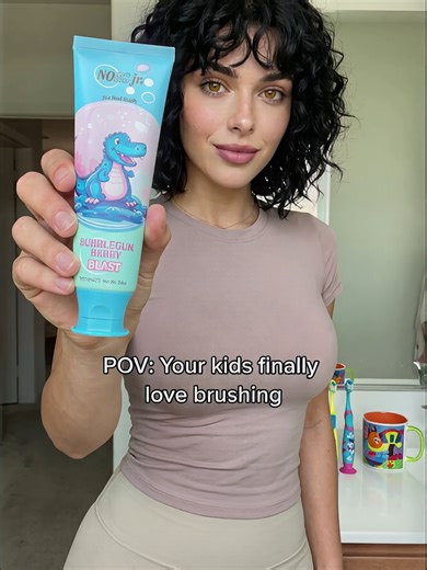 Betty (@zkquo373)’s videos with New Thang - Redfoo