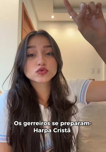 Hinos da Harpa Cristã com Milena Ursina