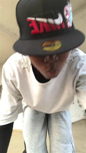 Hi 👋 😁 Dc:@Romy.S@nchez #dance #fyp #aurix #girlgroup #nigeria