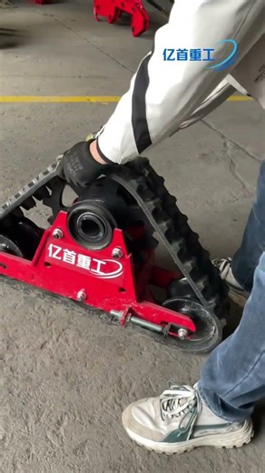 Modify small agricultural machinery such as hand tractors to prevent them from getting stuck.