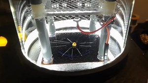 See The Radioactive World With This Peltier Cloud Chamber