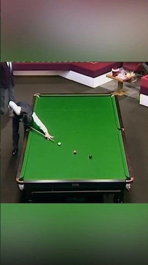 When Knowles knocked Davis out of the 1982 World Championship! 😲 #shorts #snooker