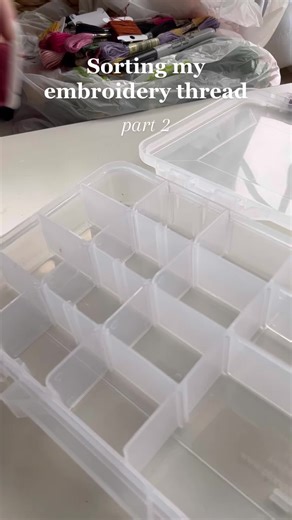 Part 2 of thread organization ✨ #embroidery#fiberartist#handembroidery#beginnerembroidery#crafts#handstitched#embroideryart#embroidertok#processvideo#threadorganization#MyDolceMoment#embroideryorganization